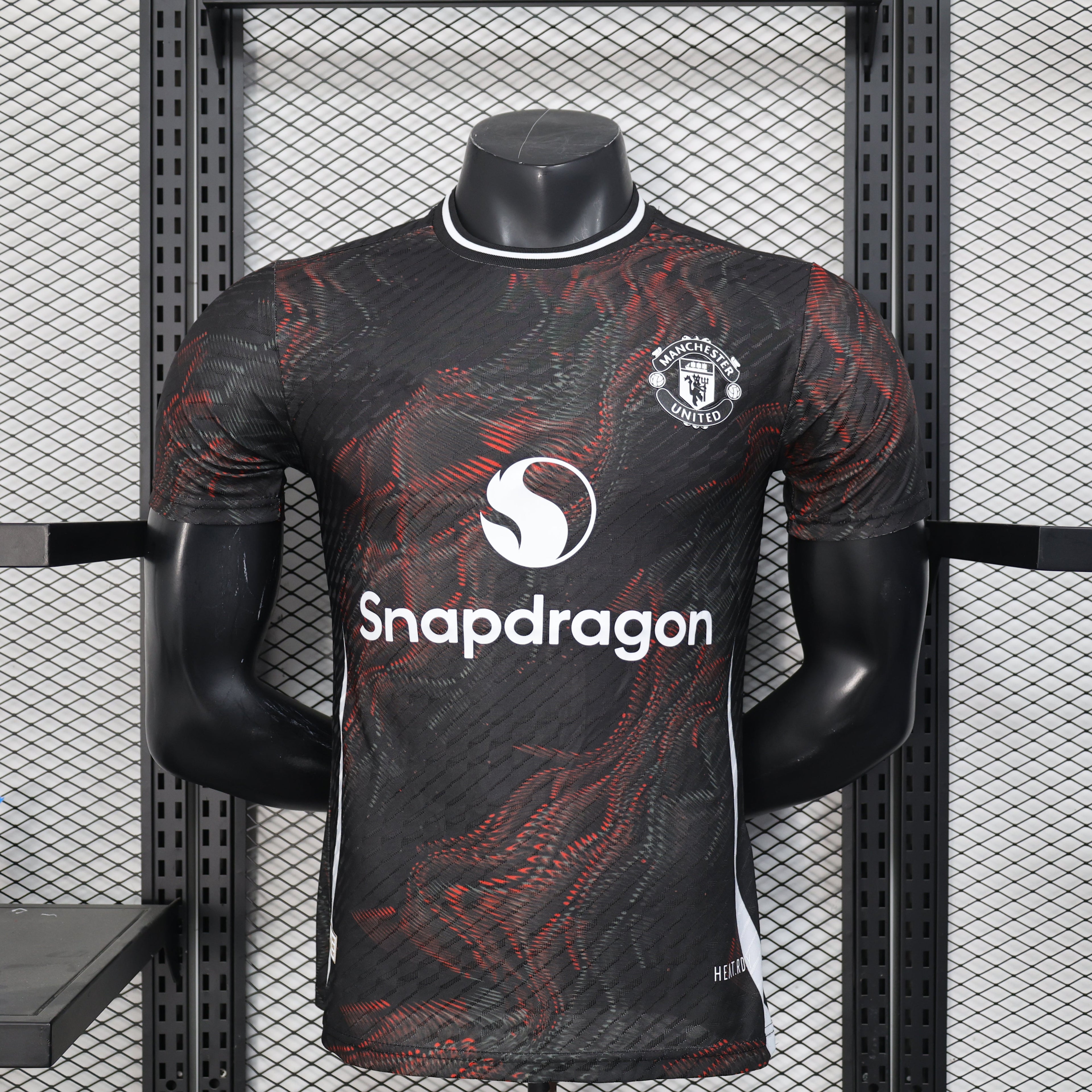 2025-26 Manchester United Black Player Size