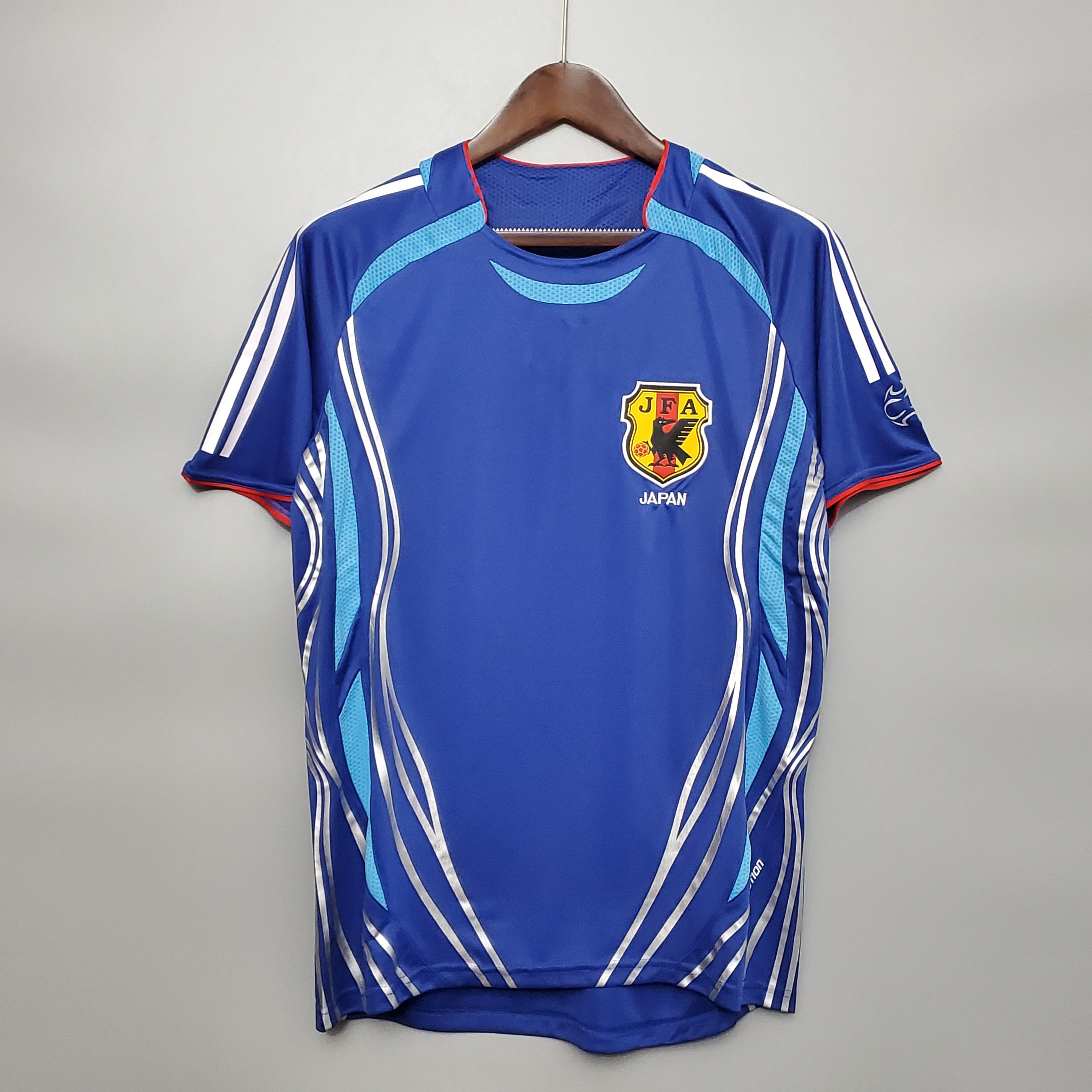 2006 Japan home Retro