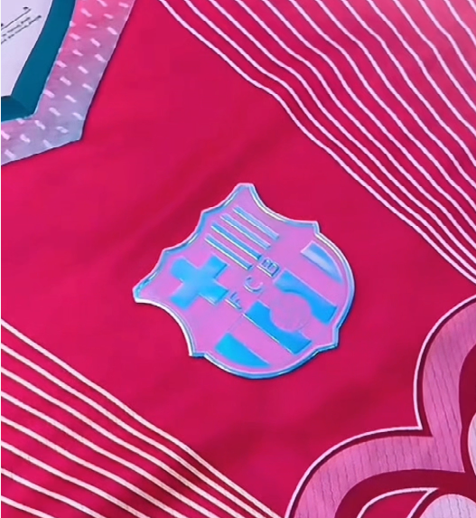 2025-26 Barcelona KAROLG Pink Player