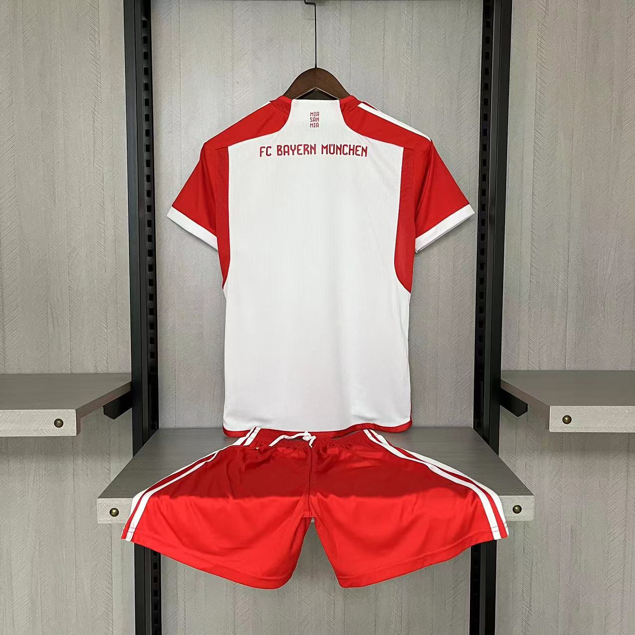 Children's wear 2023-24 Bayern Munich home sizes 16-28