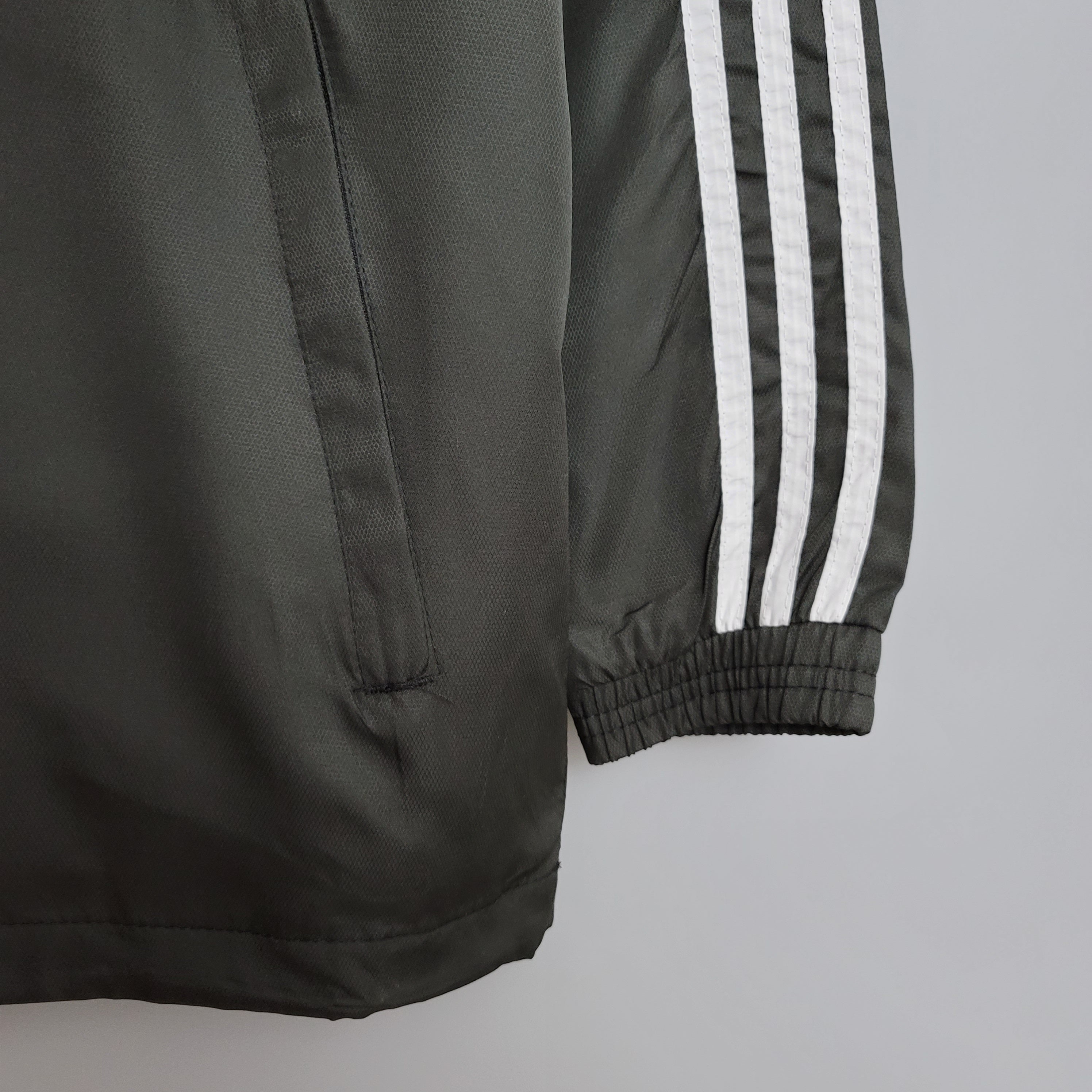 20-21 Windbreaker Germany Black