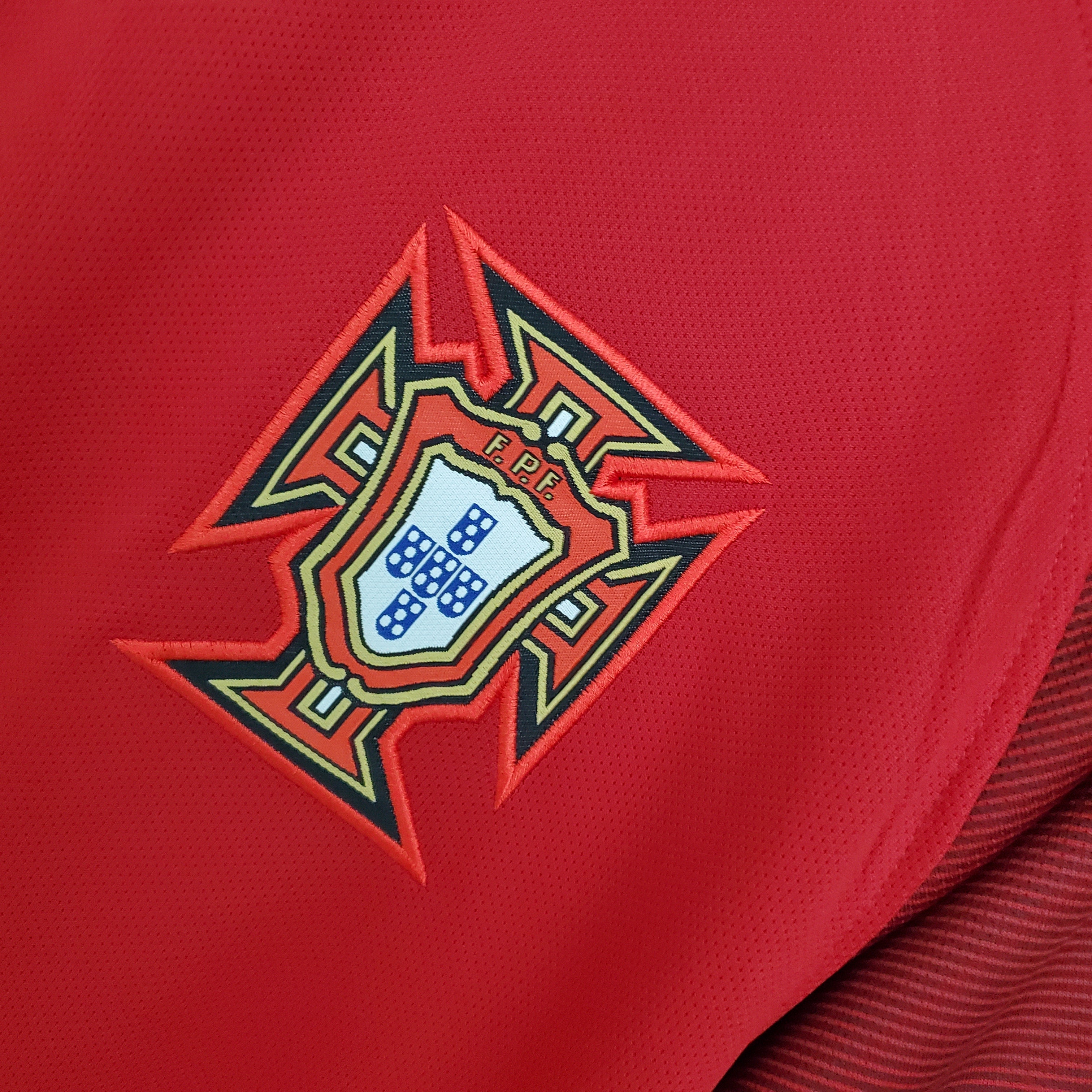 2016 Portugal home Retro