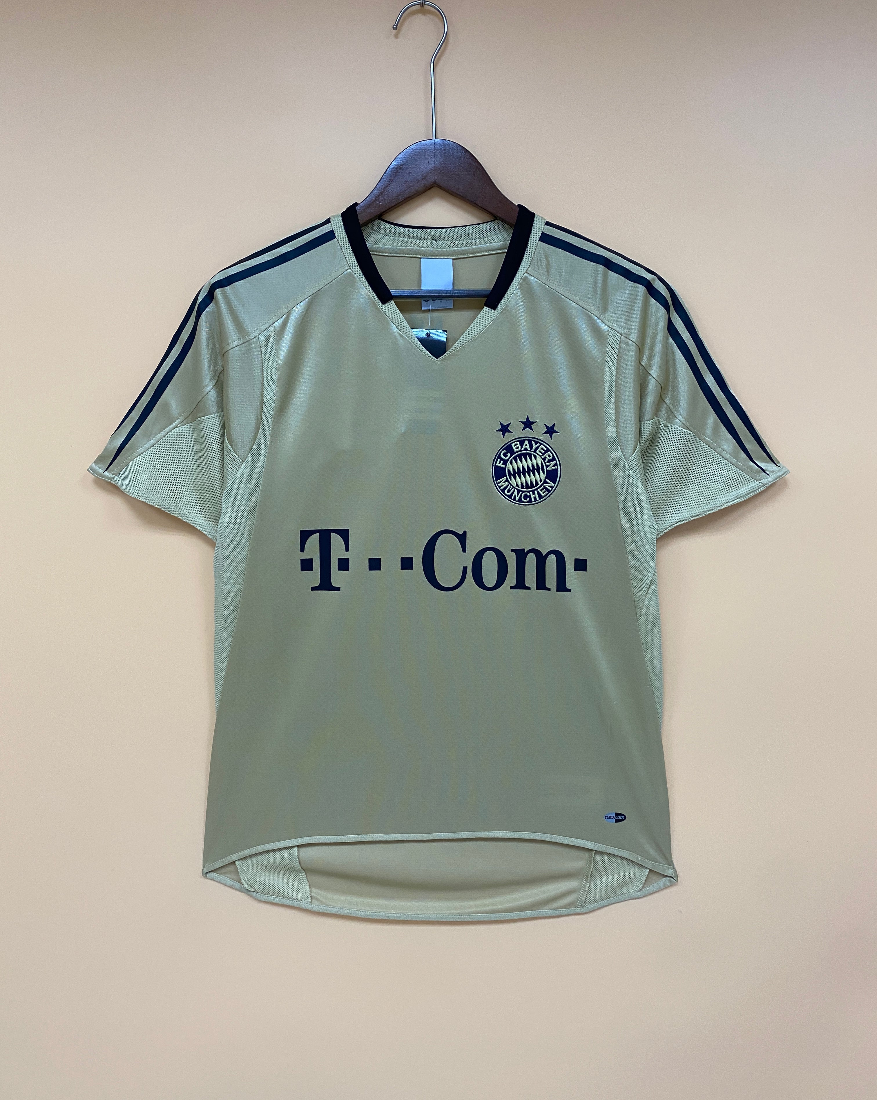 2004-05 Bayern Munich away Retro