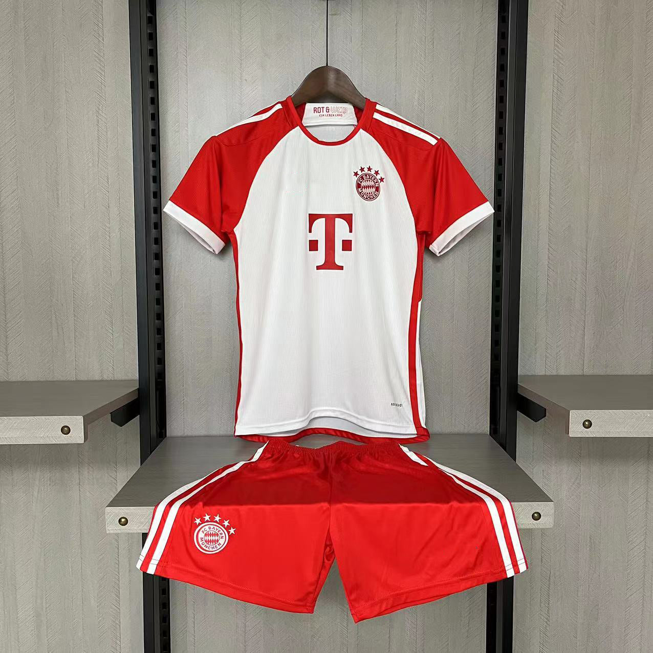 Children's wear 2023-24 Bayern Munich home sizes 16-28