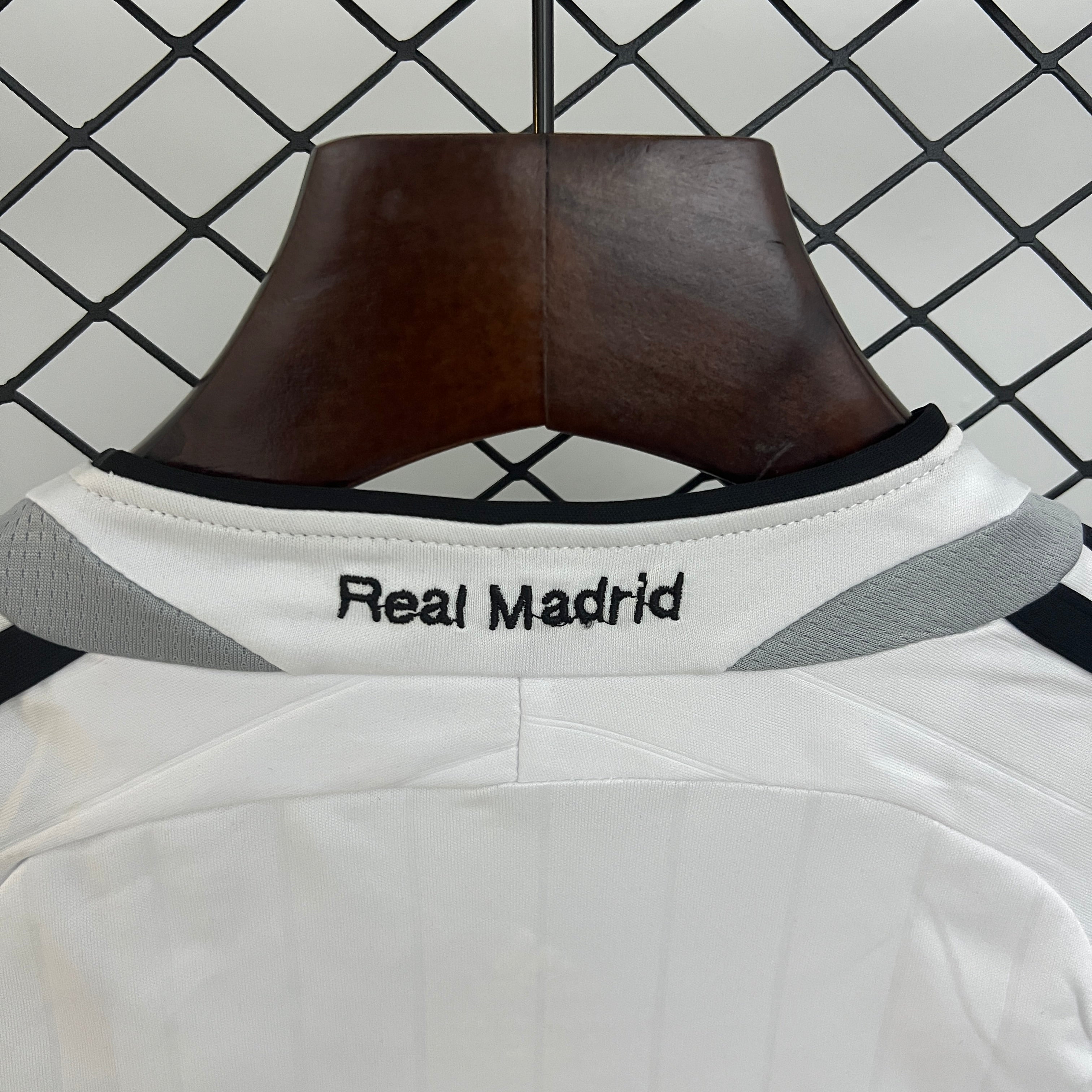 2006-07 Real Madrid Home Retro KIDS 16-28