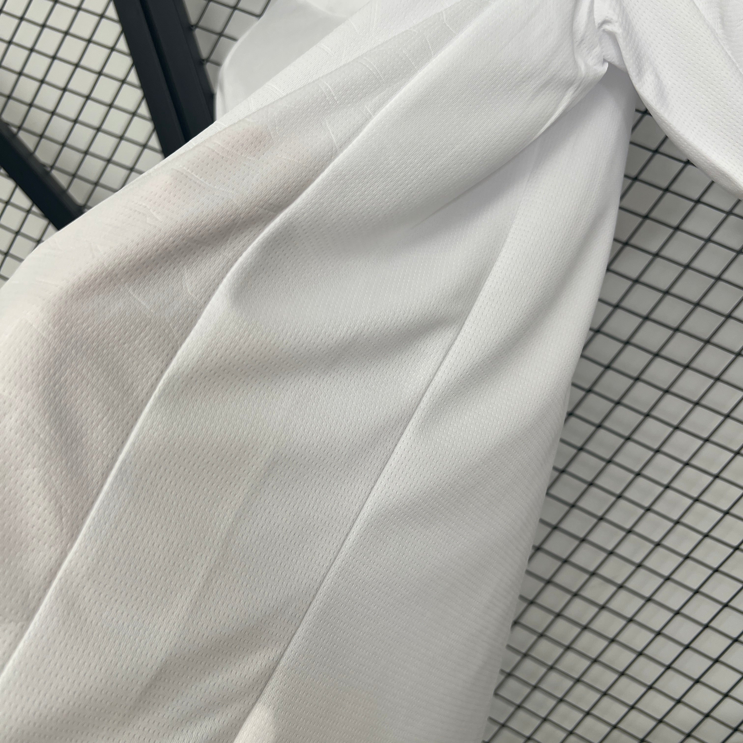 2025-26 Valencia Home