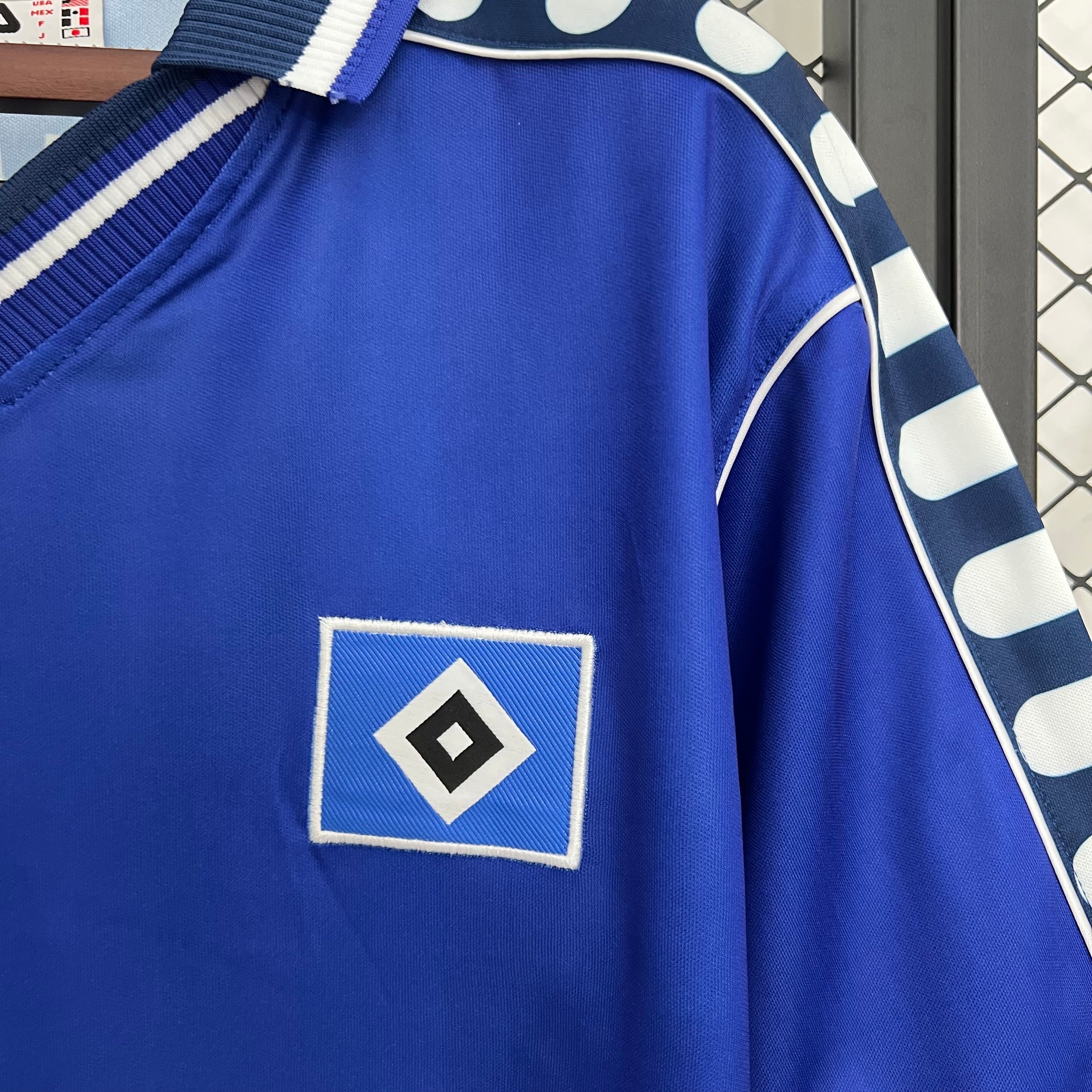 2000 Hamburg Blue Retro