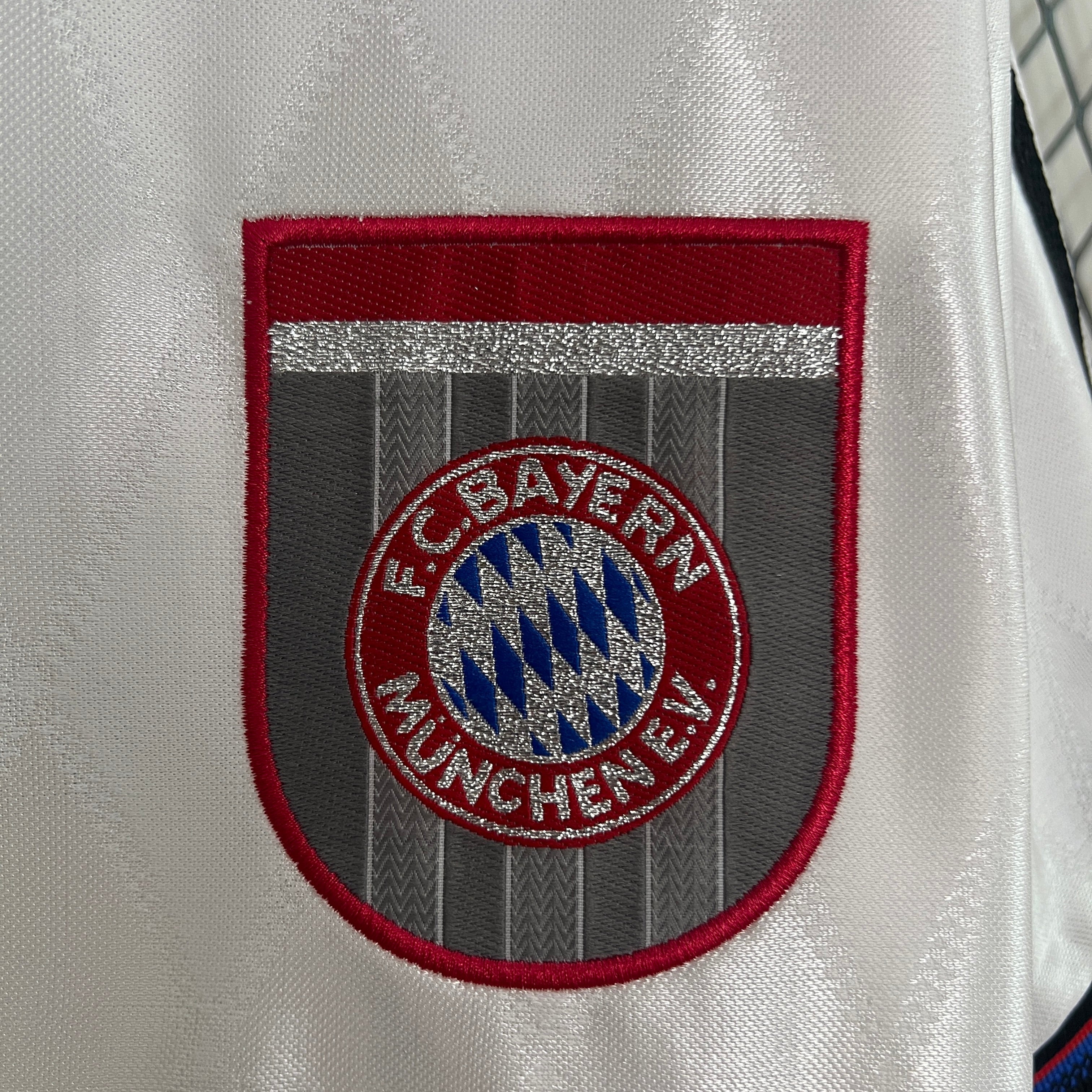 1996-98 Bayern Munich Away Retro