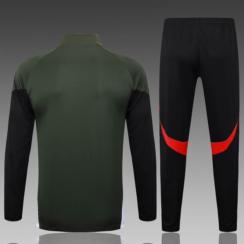 2025-26 Bayern Munich Black-White Adult long pull training suit