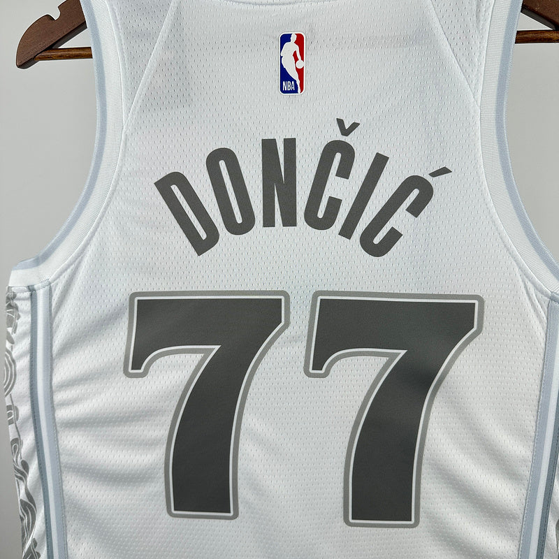 NBA 2025-26 Dallas Mavericks  77 DONCIC