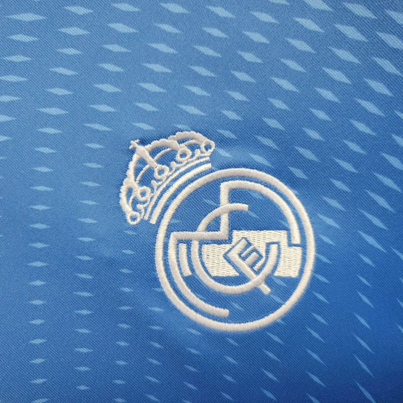 2025-26 Real Madrid Goalkeeper Size