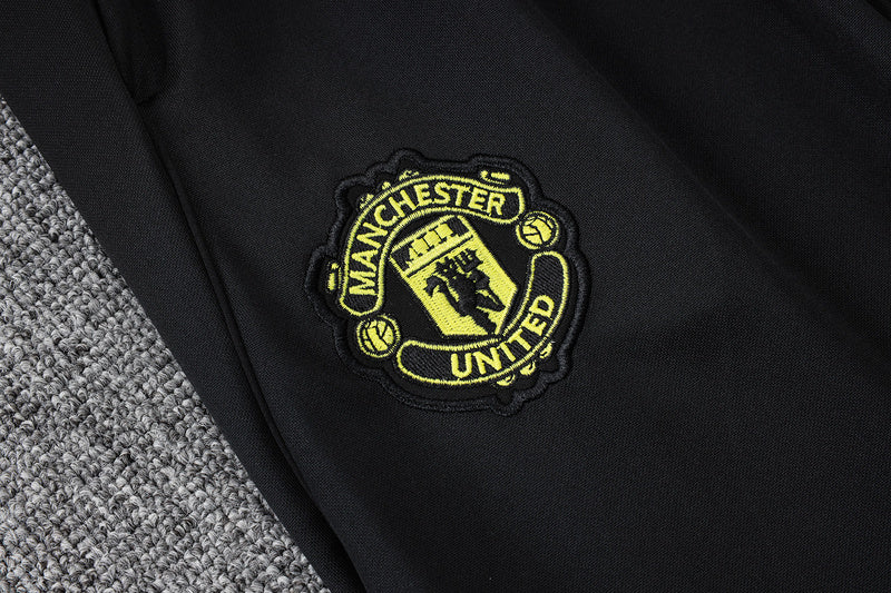 2025-26 Manchester United Black Adult long pull training suit