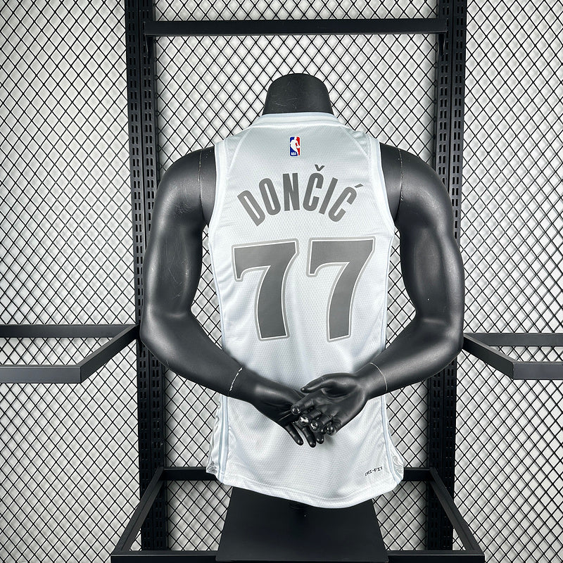 NBA 2025-26 Dallas Mavericks  77 DONCIC