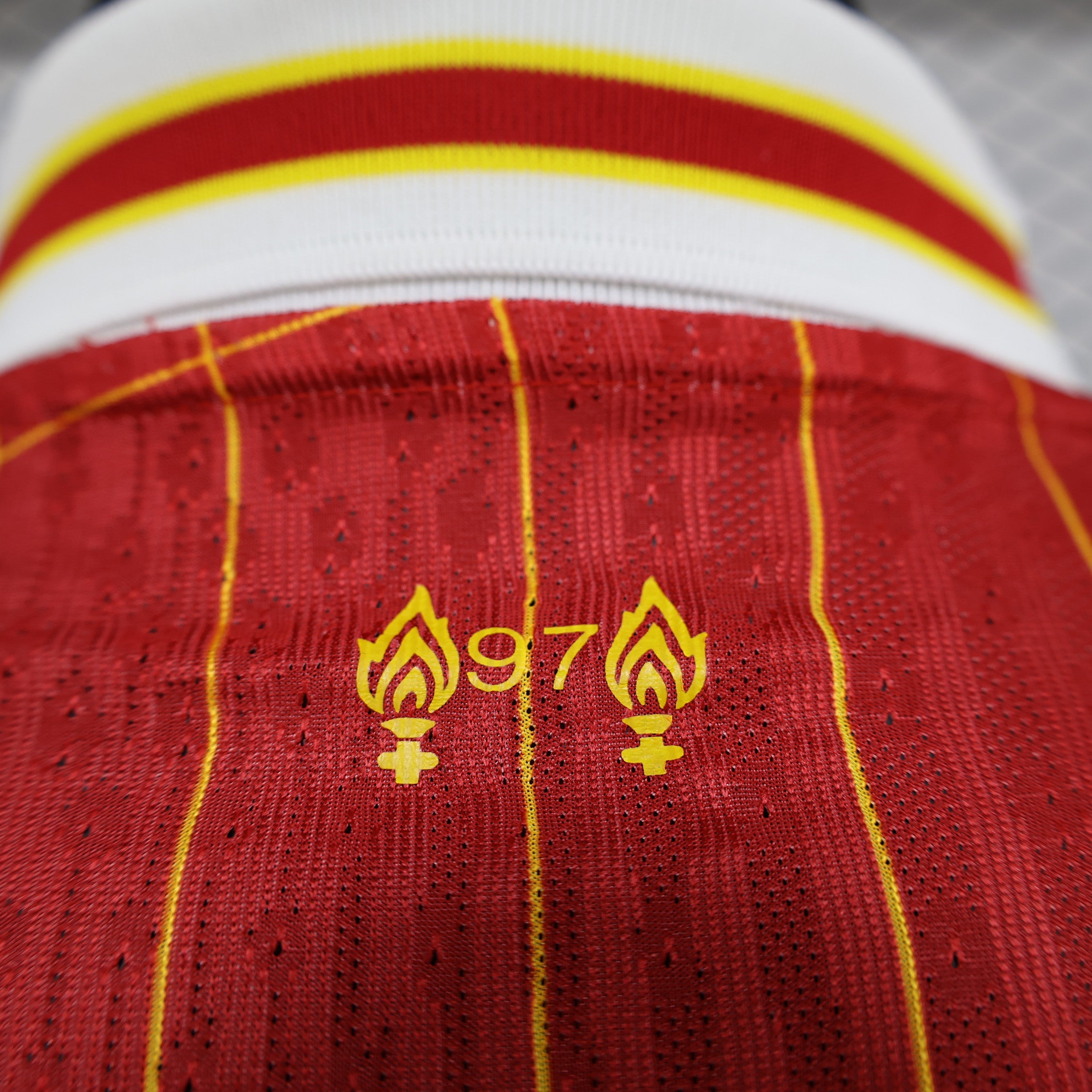 2024-25 Liverpool Home long sleeve Size