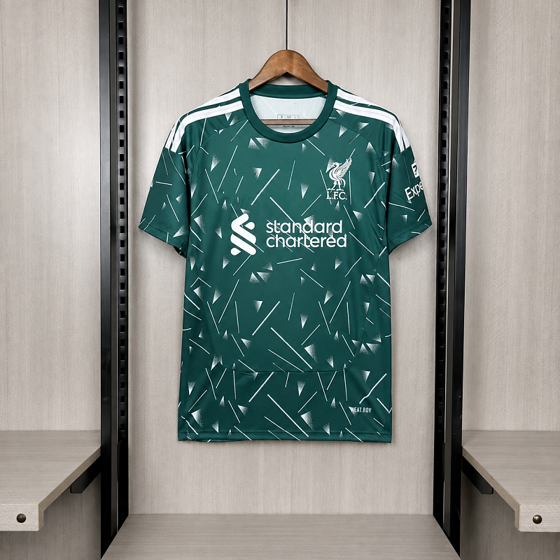 2026-27 Liverpool Green Goalkeeper Fan Version