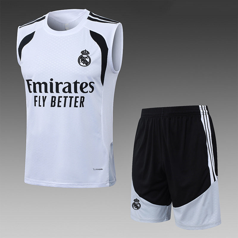 Traje de chaleco blanco del Real Madrid 2026-27