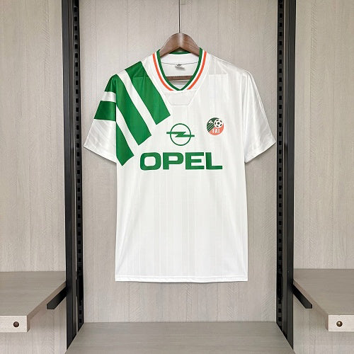 Retro de la camiseta de visitante de Irlanda de 1992