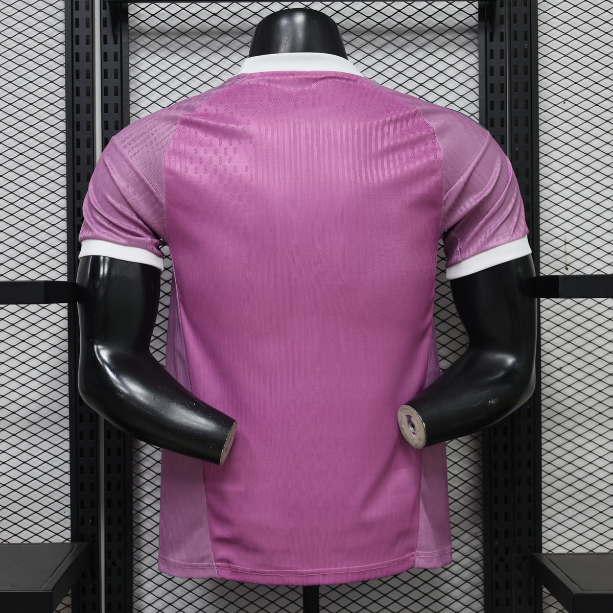 2026-27 Manchester United Pink Goalkeeper Player Version