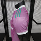 2026-27 Manchester United Pink Goalkeeper Player Version