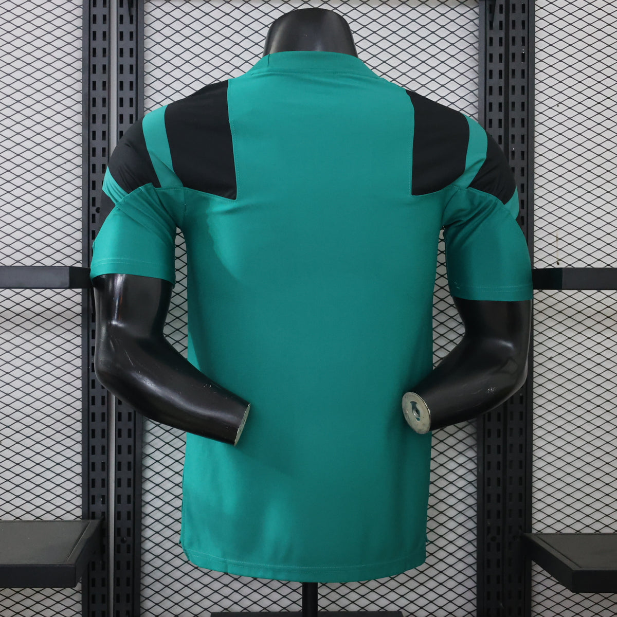 2026-27 Liverpool Green Special Player Version
