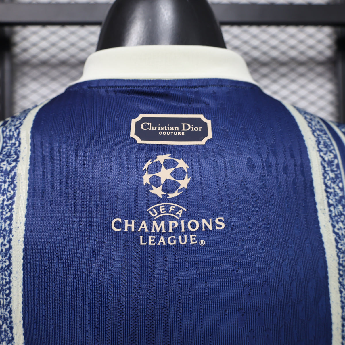 Versión especial para jugador de la UEFA Champions League París 2026-27