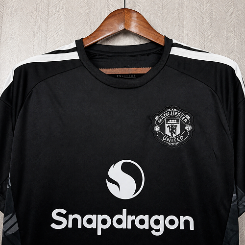 2026-27 Manchester United Black Goalkeeper Fan Version