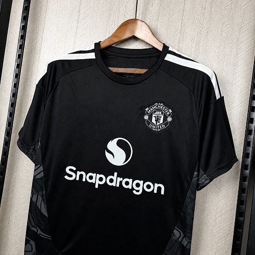 2026-27 Manchester United Black Goalkeeper Fan Version
