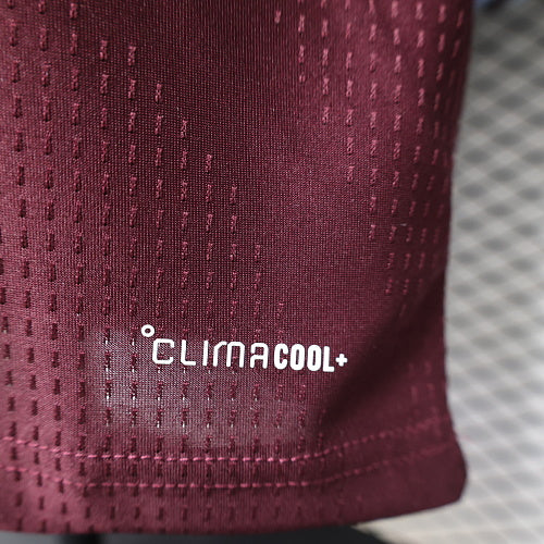Versión de jugador de manga larga de la camiseta local del Aston Villa 2026-27
