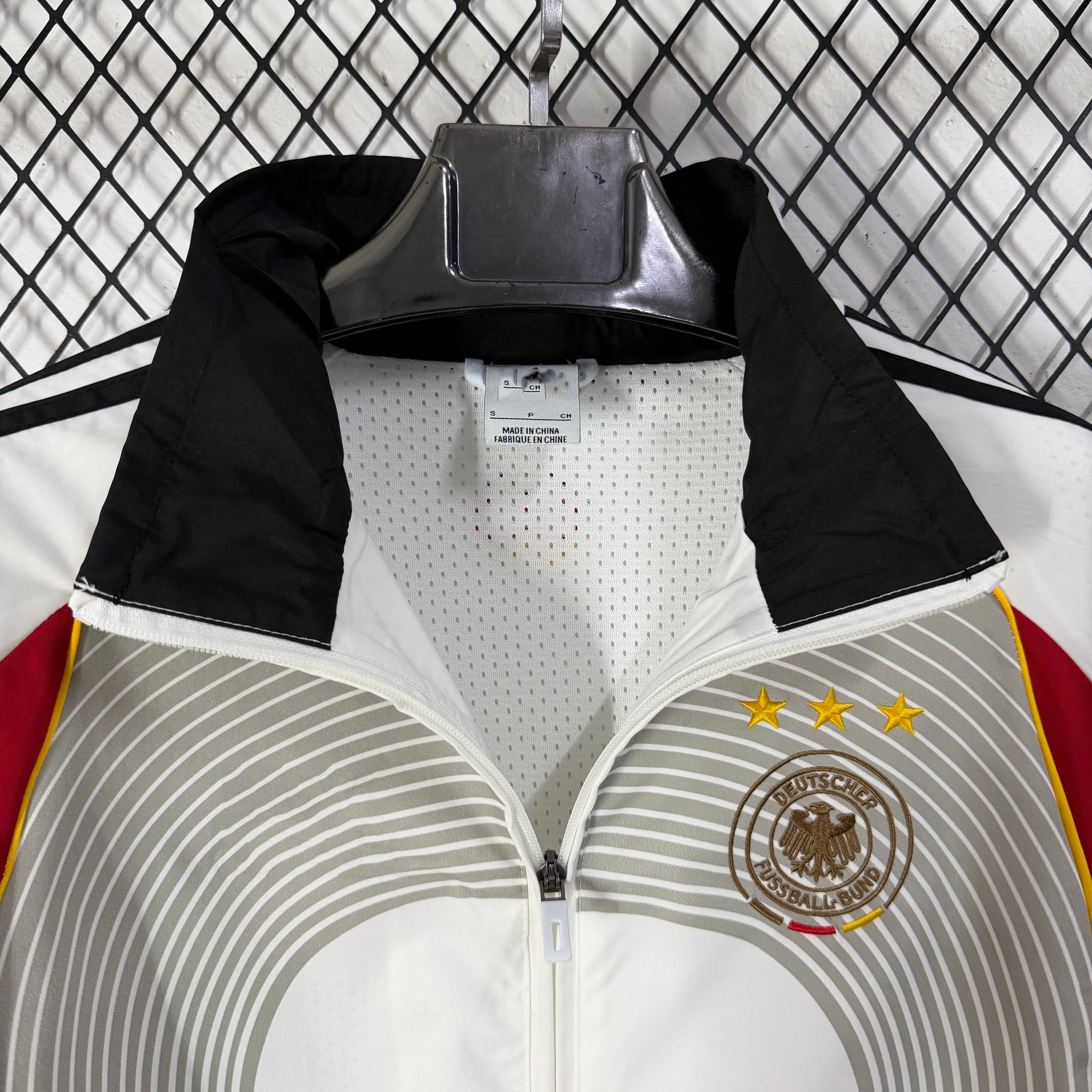 2026 Alemania Blanco Cortavientos
