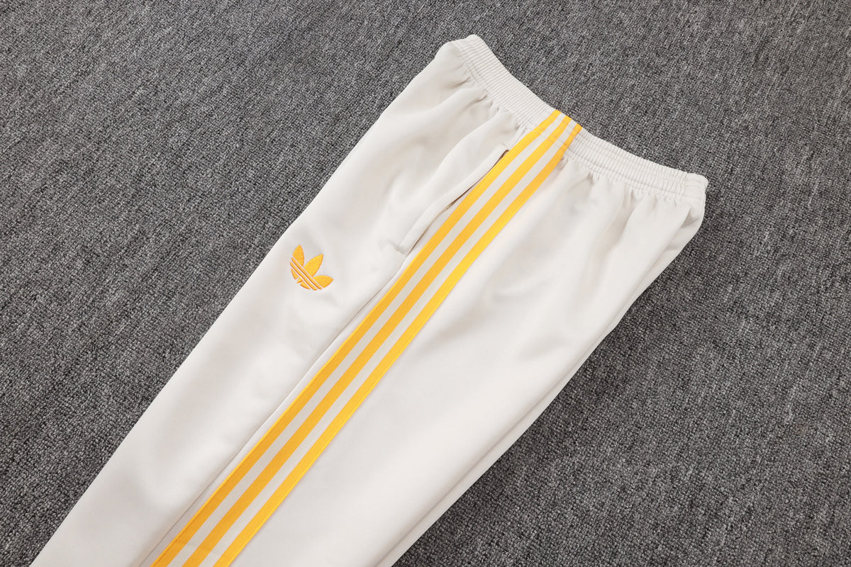 2026-27 Bayern Munich Yellow Long Zippered Training Suit