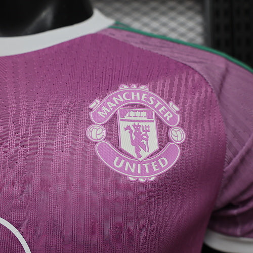 2026-27 Manchester United Pink Goalkeeper Player Version