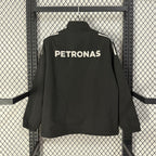 Traje de carreras cortavientos Mercedes Team Black 2026