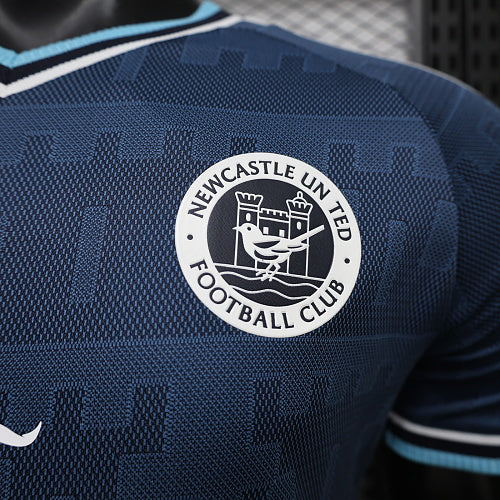 Camiseta de fútbol del Newcastle de visitante versión jugador 2026-27