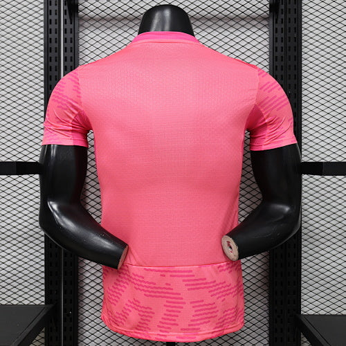 2026-27 Portugal Versión Especial Jugador Rosa