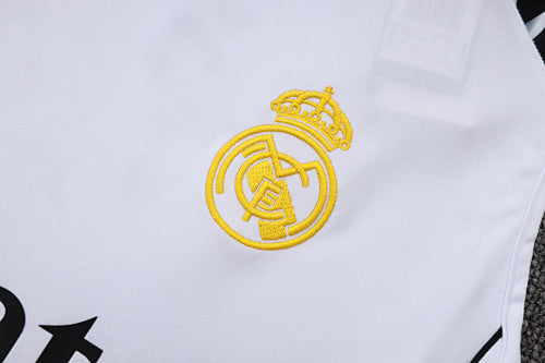 Traje de chaleco MARVEL del Real Madrid 2026-27