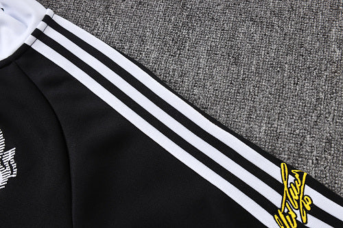 2026-27 Juventus Black Long Zippered Training Suit