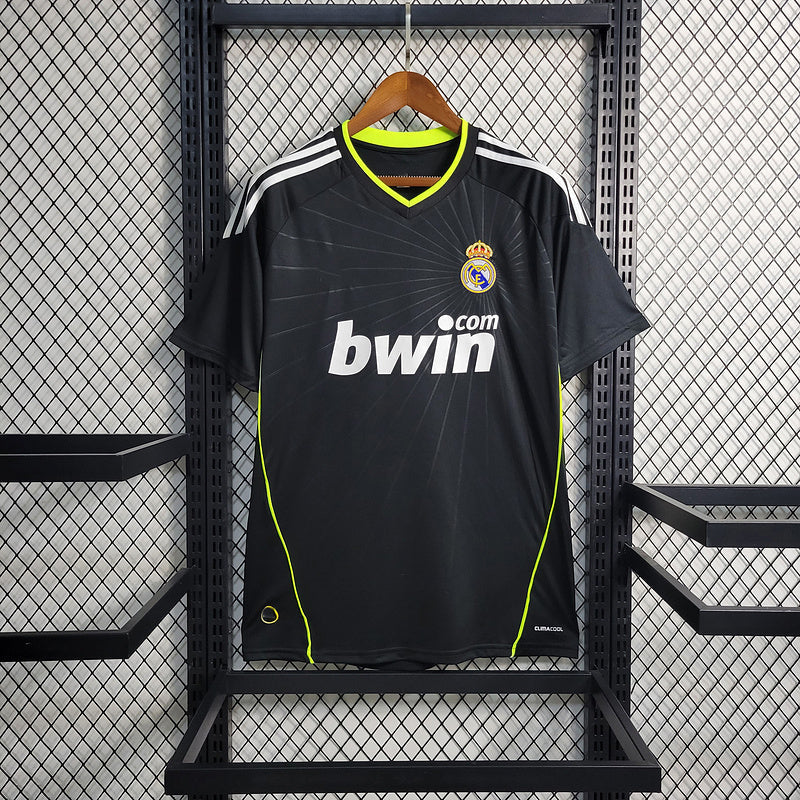 2010-11 Real Madrid away Retro