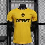 Wolves Heimversion für Spieler 2024/25