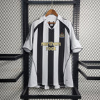 Retro de local del Newcastle United 2004-06