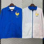 Gabardina reversible Francia 2024