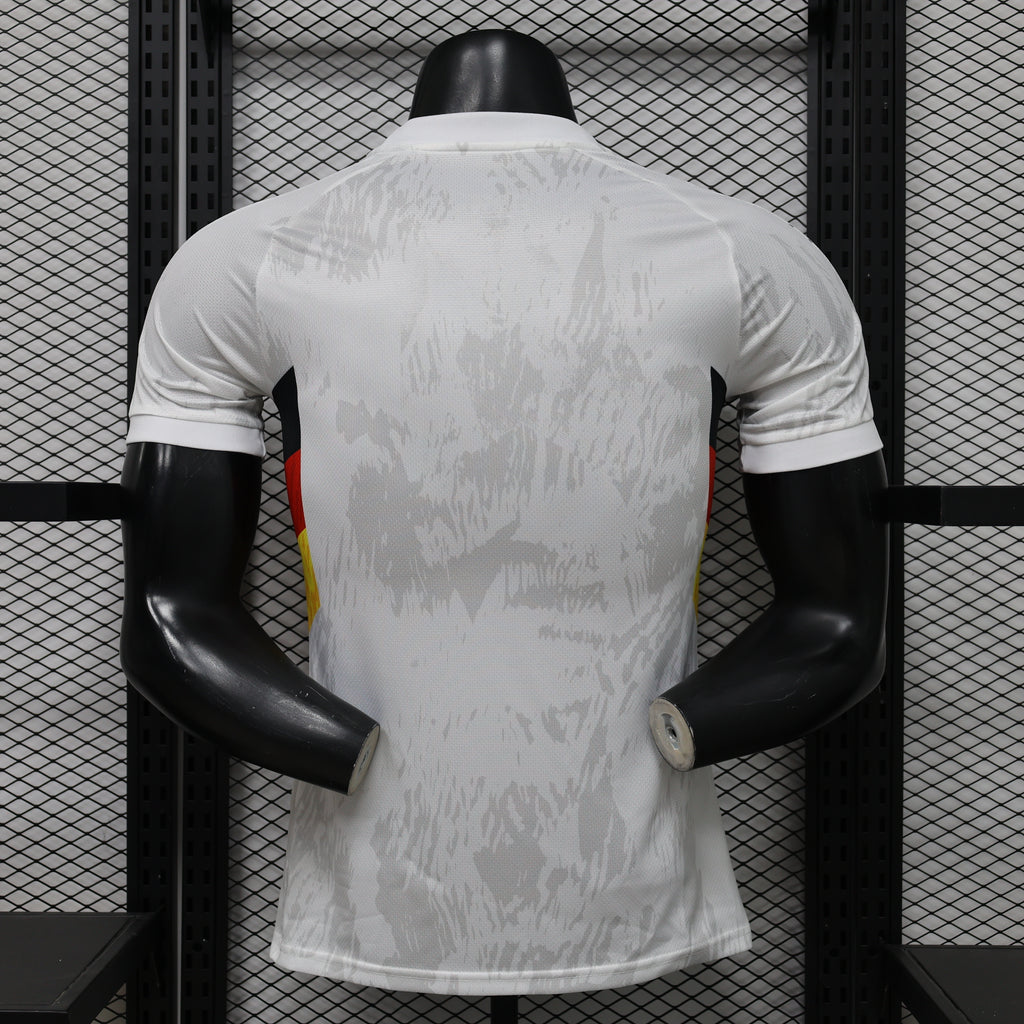 2026-27 Alemania Blanca Edición Especial Versión Jugador