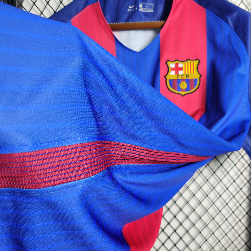 2016-17 Barcelona Home Retro