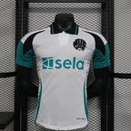 Newcastle Auswärtstrikot (3. Spieler) 2024/25