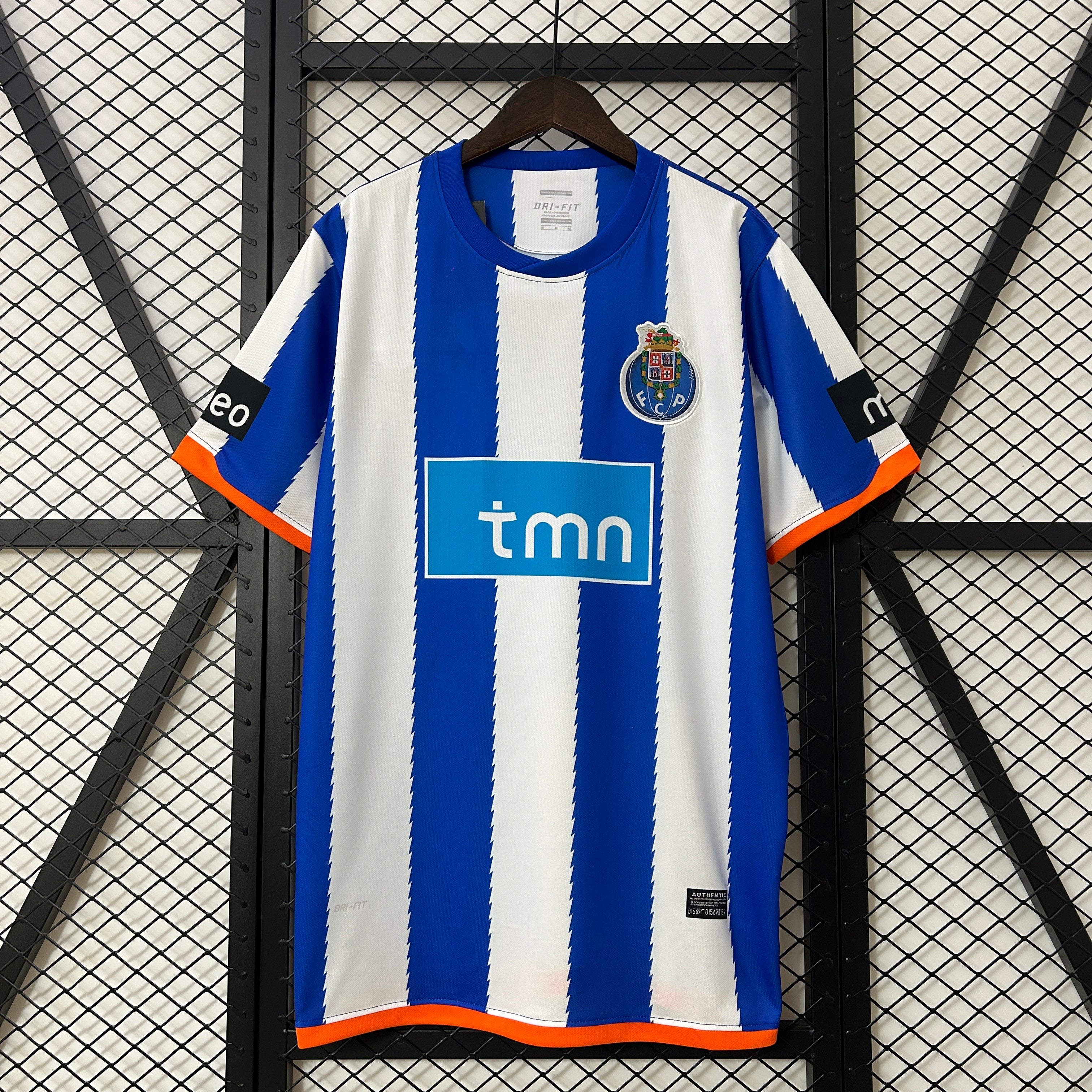 2010-11 Porto Home Retro