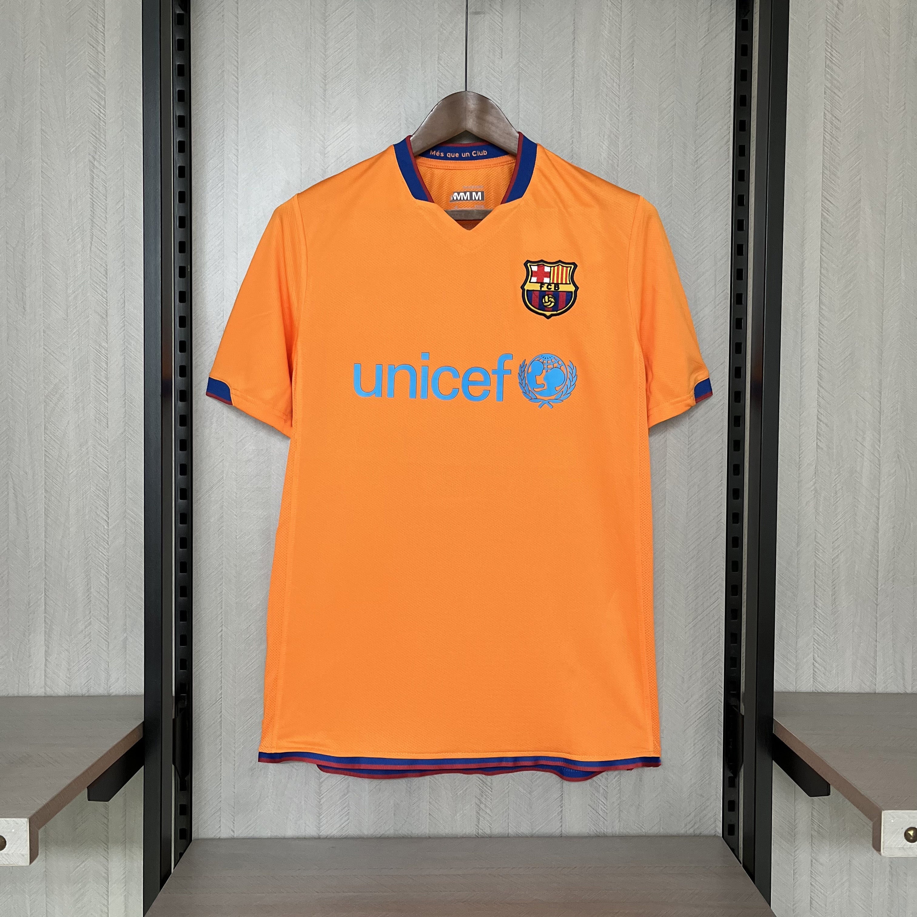 2006-07 Barcelona Away Retro