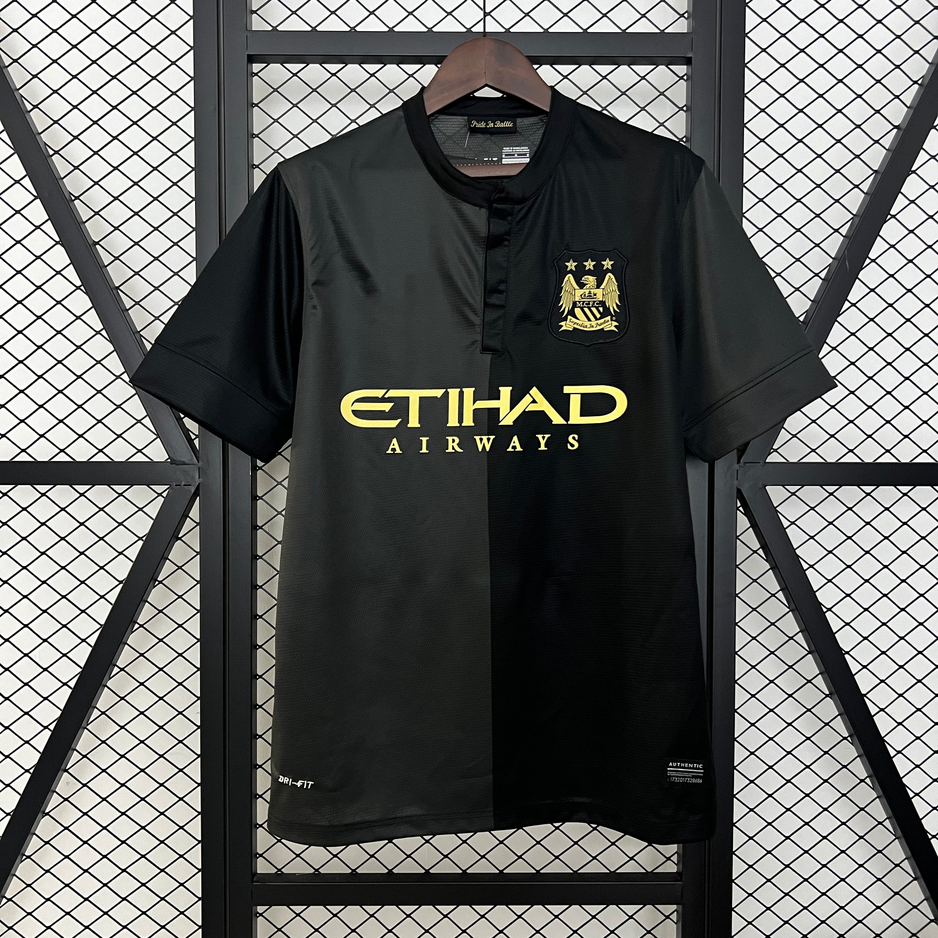 2013-14 Manchester City Away Retro