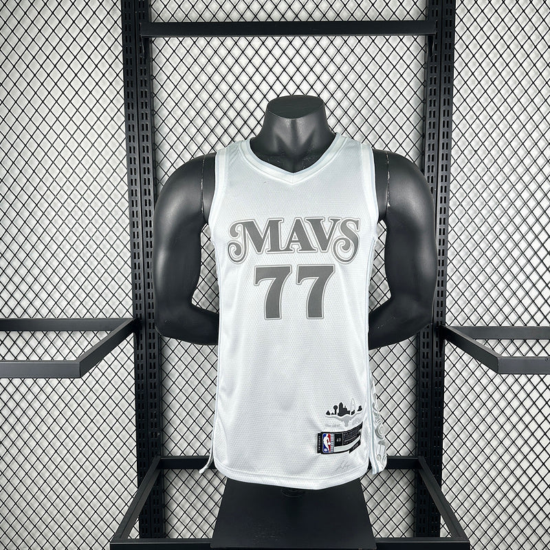 NBA 2025-26 Dallas Mavericks  77 DONCIC