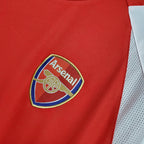 Retro de local del Arsenal 2002-04