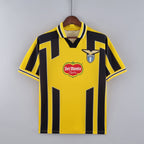 Retro de visitante del tercer partido de la Lazio 1998-00