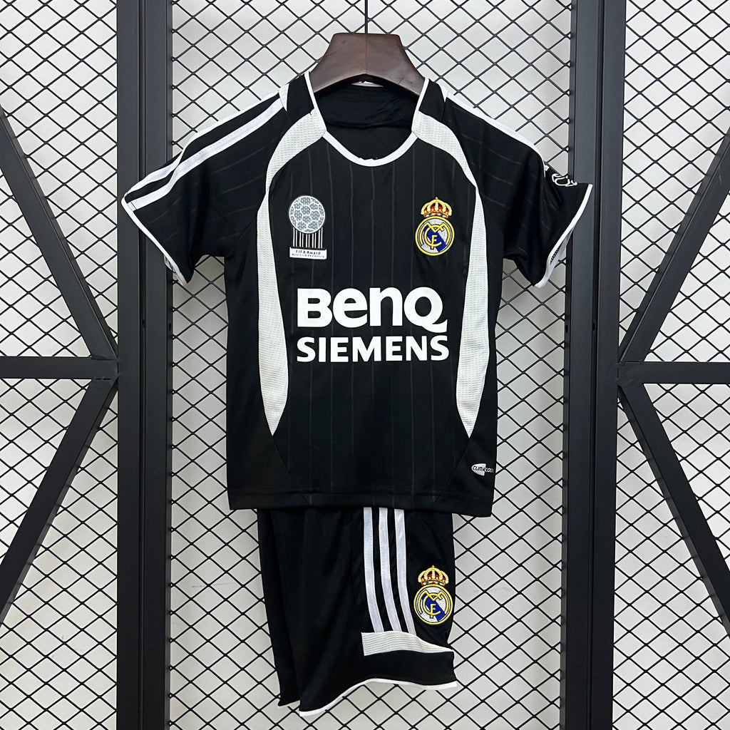 2006-07 Real Madrid Away Retro KIDS 16-28
